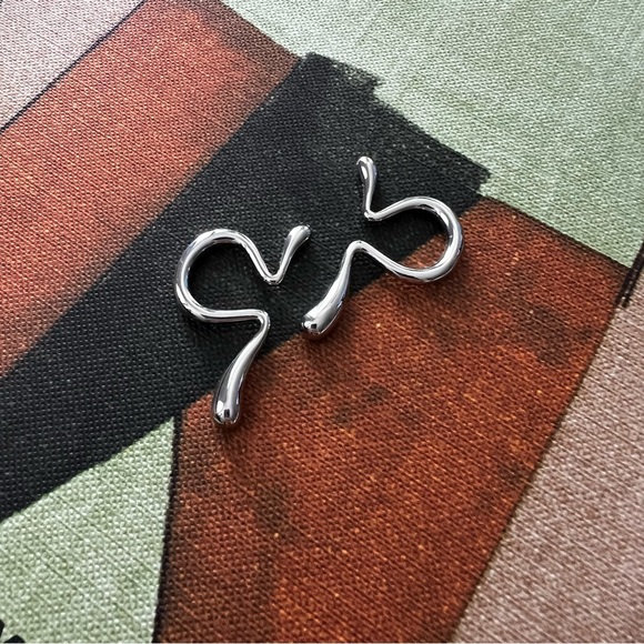 Silver Drip Ear Cuffs - Picture 6 of 6